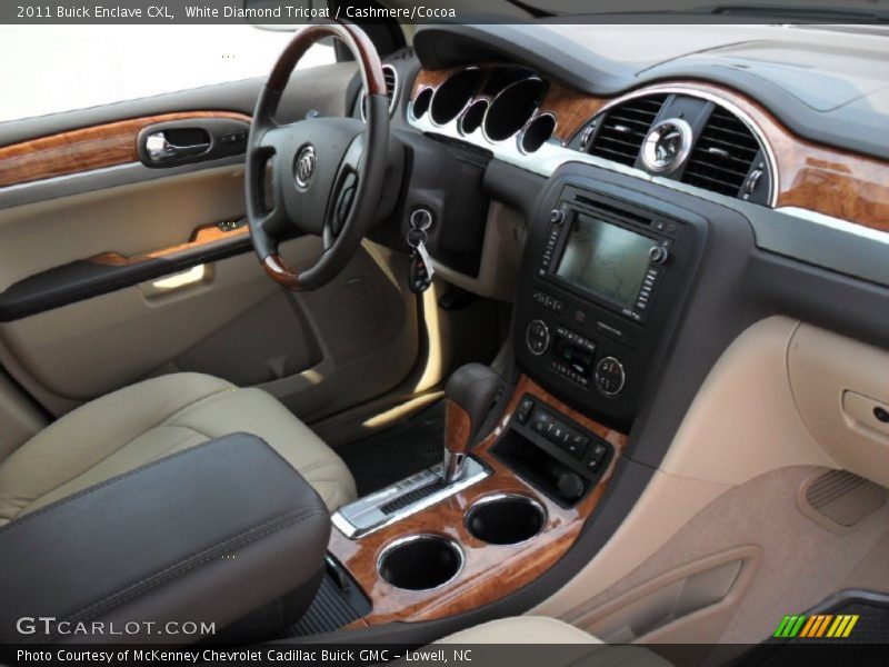 White Diamond Tricoat / Cashmere/Cocoa 2011 Buick Enclave CXL
