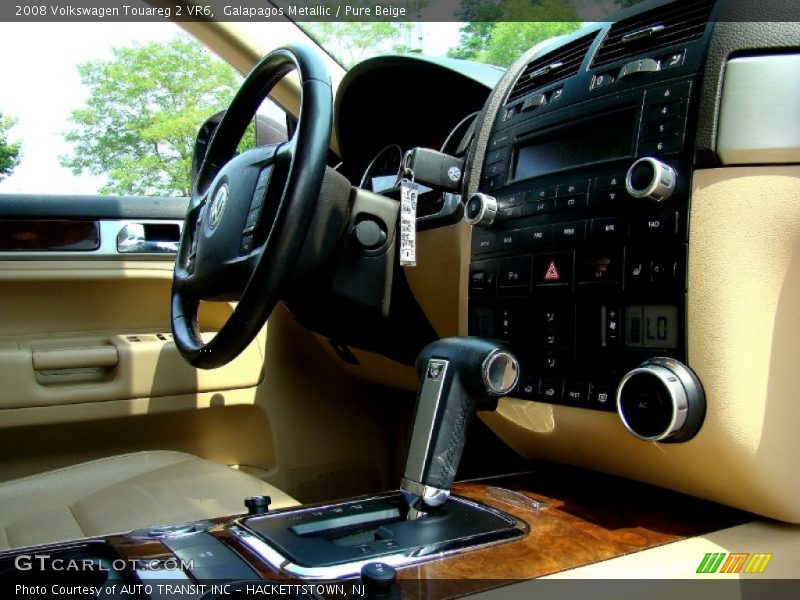 Galapagos Metallic / Pure Beige 2008 Volkswagen Touareg 2 VR6