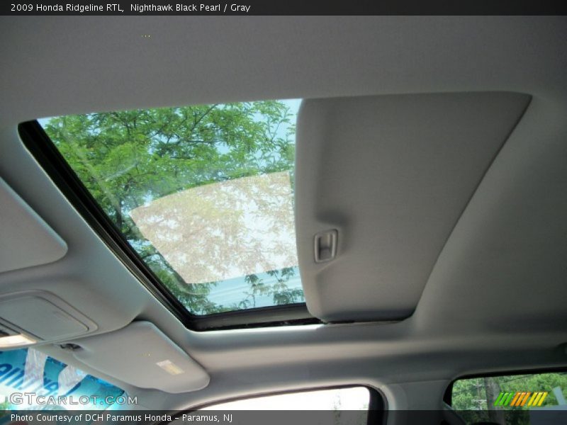 Sunroof of 2009 Ridgeline RTL