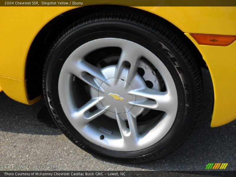Slingshot Yellow / Ebony 2004 Chevrolet SSR