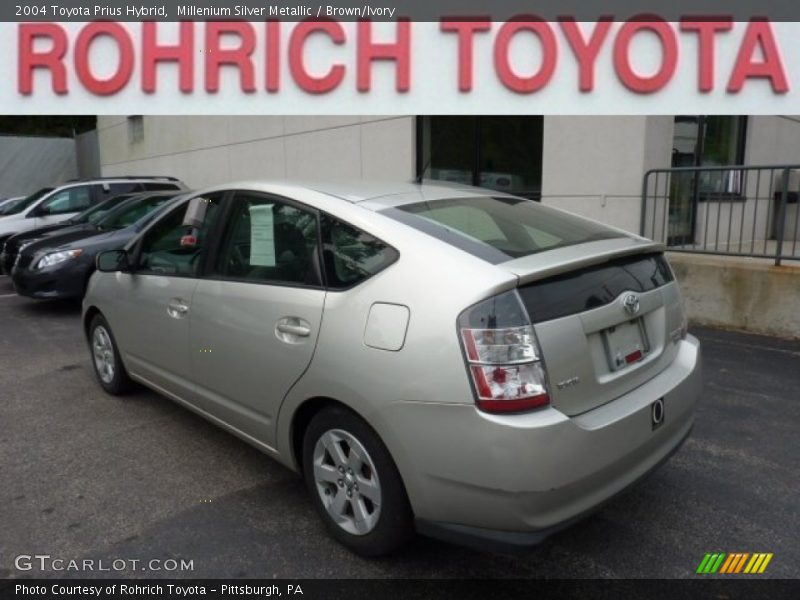 Millenium Silver Metallic / Brown/Ivory 2004 Toyota Prius Hybrid