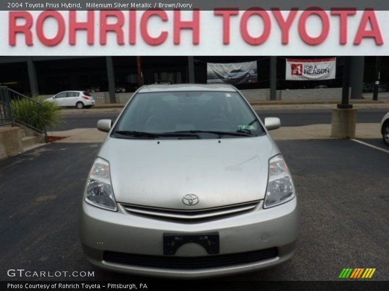 Millenium Silver Metallic / Brown/Ivory 2004 Toyota Prius Hybrid