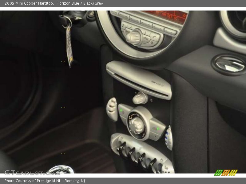 Horizon Blue / Black/Grey 2009 Mini Cooper Hardtop