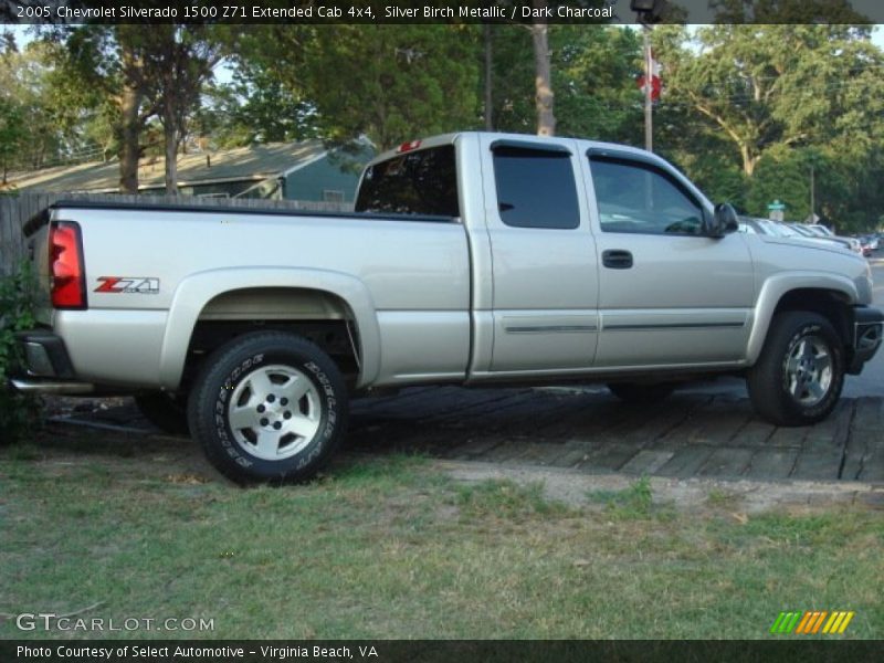 Silver Birch Metallic / Dark Charcoal 2005 Chevrolet Silverado 1500 Z71 Extended Cab 4x4