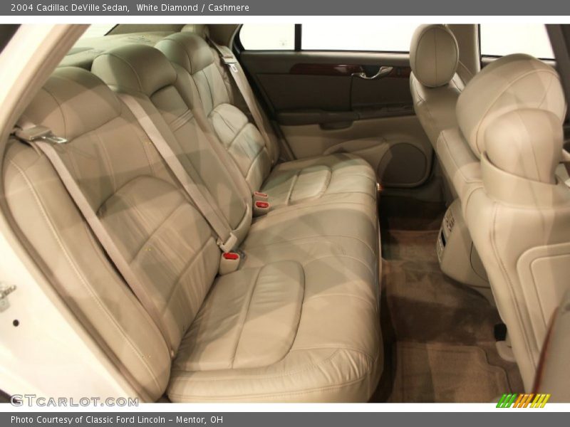 White Diamond / Cashmere 2004 Cadillac DeVille Sedan