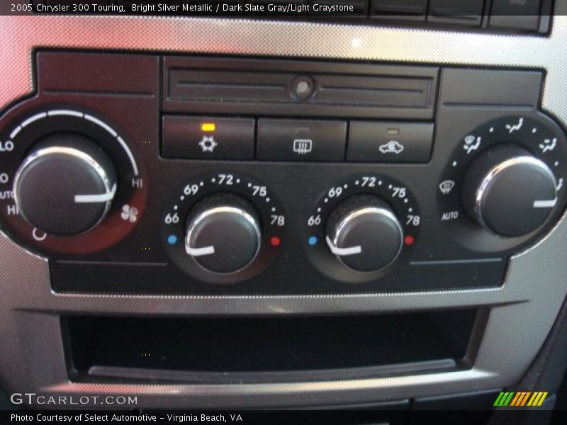 Bright Silver Metallic / Dark Slate Gray/Light Graystone 2005 Chrysler 300 Touring