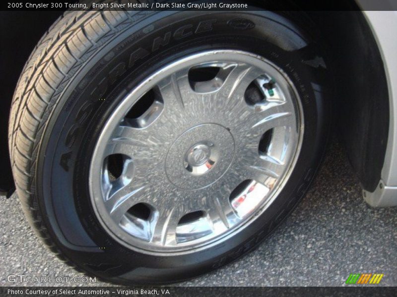 Bright Silver Metallic / Dark Slate Gray/Light Graystone 2005 Chrysler 300 Touring