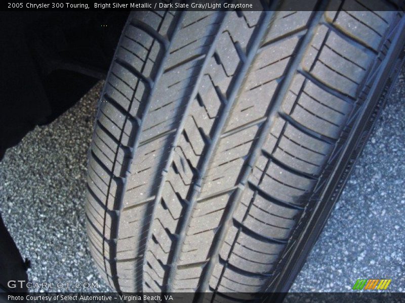 Bright Silver Metallic / Dark Slate Gray/Light Graystone 2005 Chrysler 300 Touring