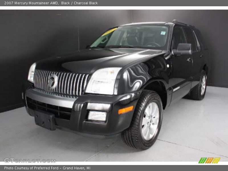 Black / Charcoal Black 2007 Mercury Mountaineer AWD
