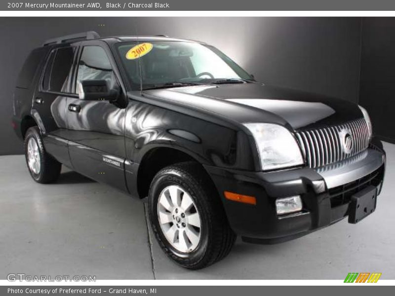 Black / Charcoal Black 2007 Mercury Mountaineer AWD