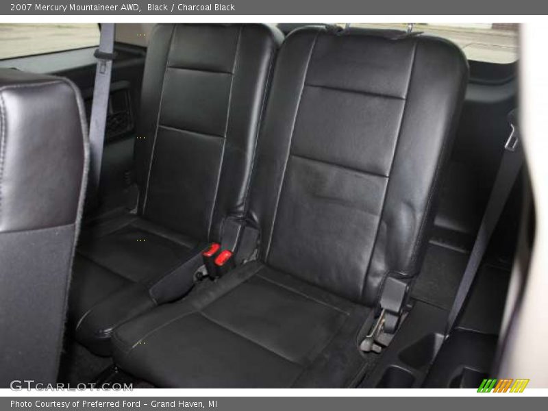 Black / Charcoal Black 2007 Mercury Mountaineer AWD