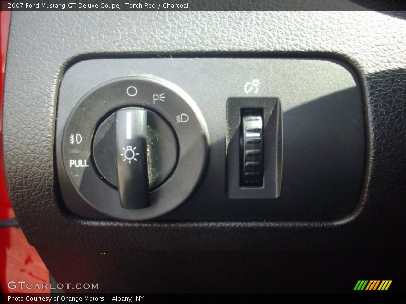 Controls of 2007 Mustang GT Deluxe Coupe