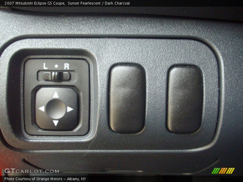 Controls of 2007 Eclipse GS Coupe