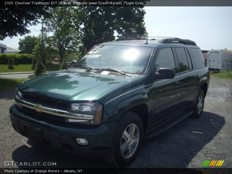 Emerald Jewel Green Metallic / Light Gray 2005 Chevrolet TrailBlazer EXT LS 4x4