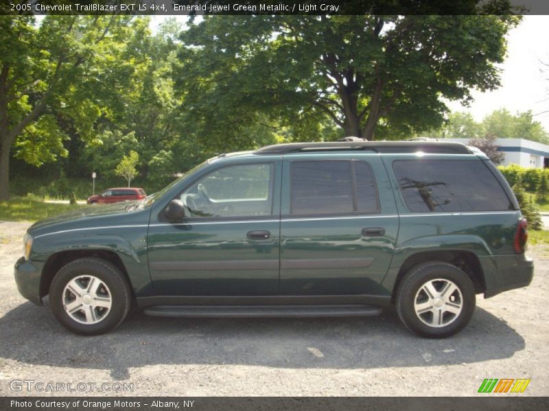 Emerald Jewel Green Metallic / Light Gray 2005 Chevrolet TrailBlazer EXT LS 4x4