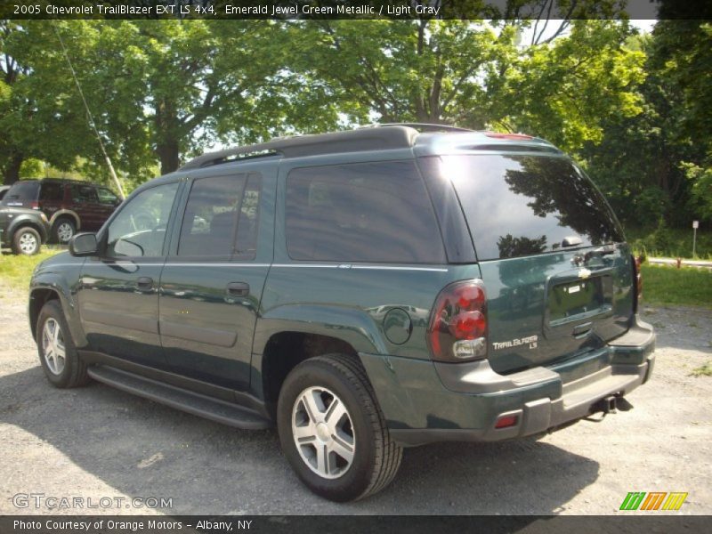 Emerald Jewel Green Metallic / Light Gray 2005 Chevrolet TrailBlazer EXT LS 4x4