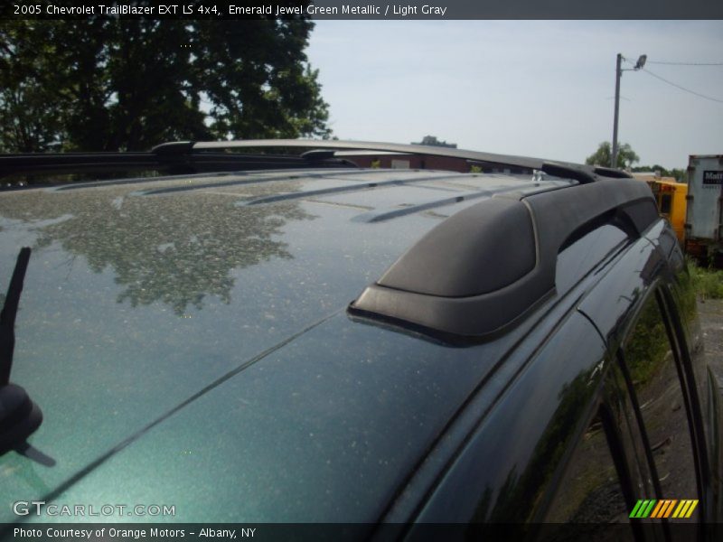 Emerald Jewel Green Metallic / Light Gray 2005 Chevrolet TrailBlazer EXT LS 4x4