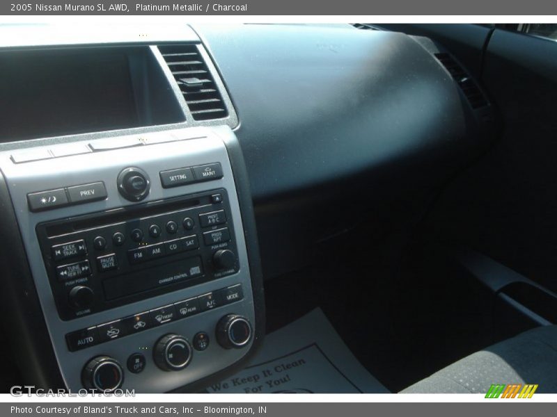 Platinum Metallic / Charcoal 2005 Nissan Murano SL AWD
