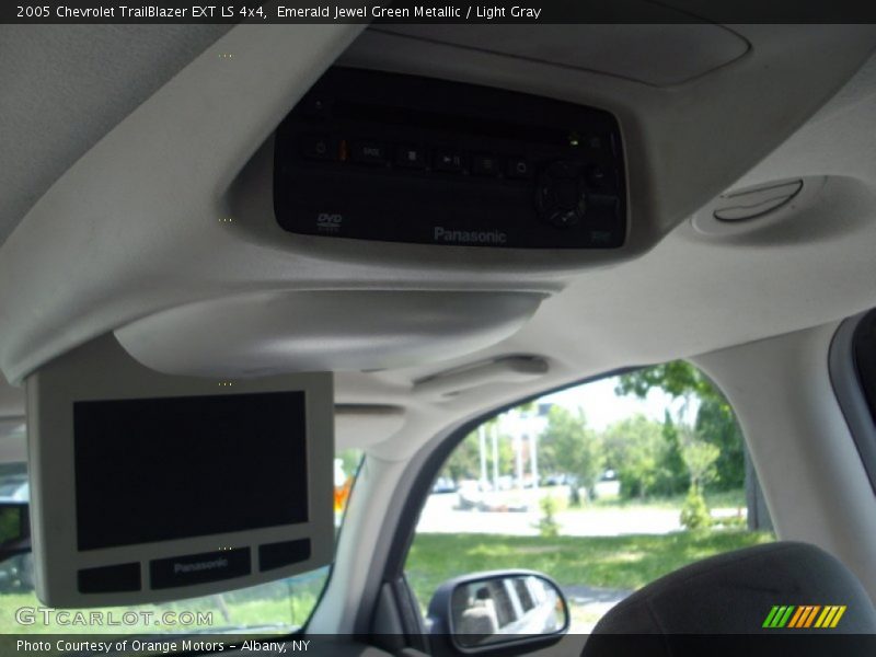 Emerald Jewel Green Metallic / Light Gray 2005 Chevrolet TrailBlazer EXT LS 4x4