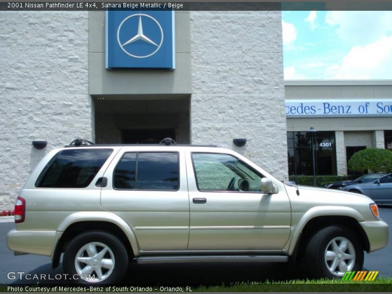 Sahara Beige Metallic / Beige 2001 Nissan Pathfinder LE 4x4