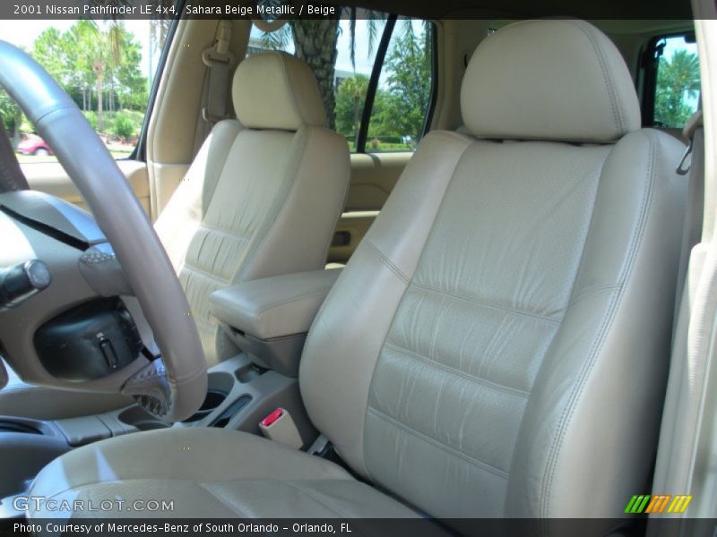 Sahara Beige Metallic / Beige 2001 Nissan Pathfinder LE 4x4