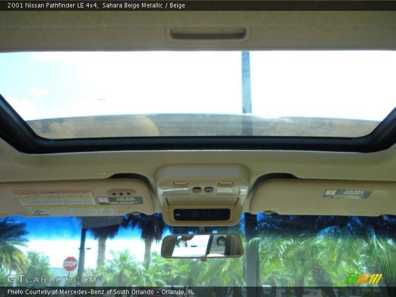 Sahara Beige Metallic / Beige 2001 Nissan Pathfinder LE 4x4