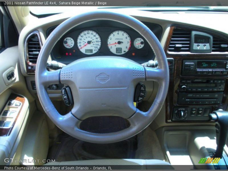 Sahara Beige Metallic / Beige 2001 Nissan Pathfinder LE 4x4