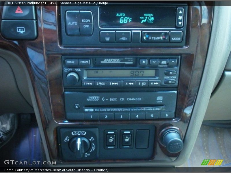 Sahara Beige Metallic / Beige 2001 Nissan Pathfinder LE 4x4