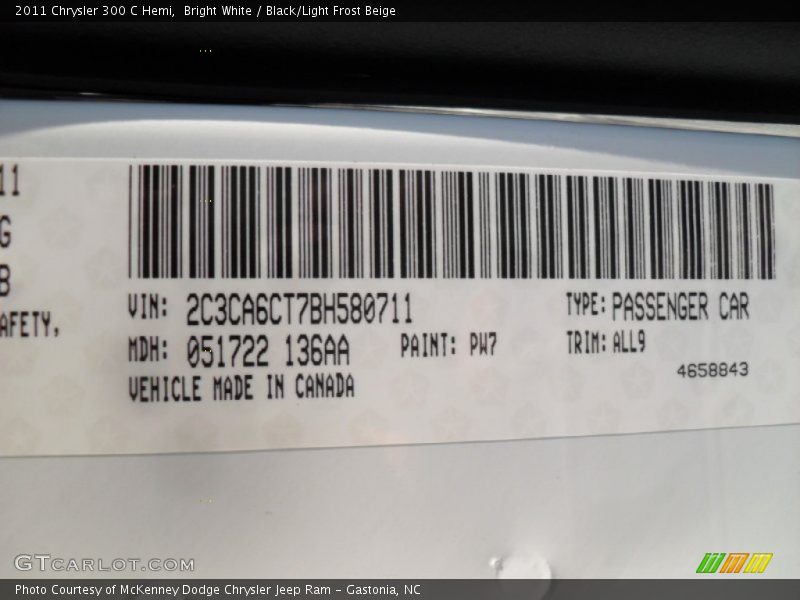 Bright White / Black/Light Frost Beige 2011 Chrysler 300 C Hemi