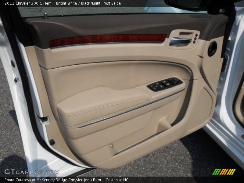 Bright White / Black/Light Frost Beige 2011 Chrysler 300 C Hemi