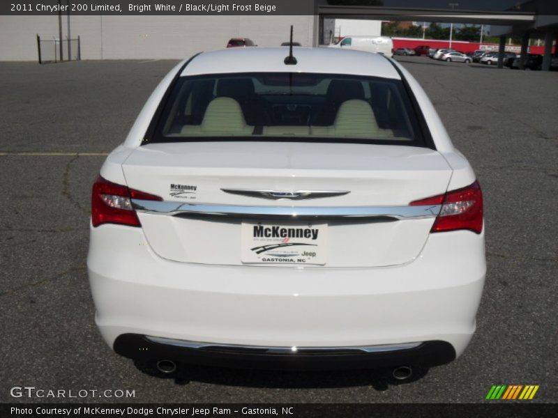 Bright White / Black/Light Frost Beige 2011 Chrysler 200 Limited