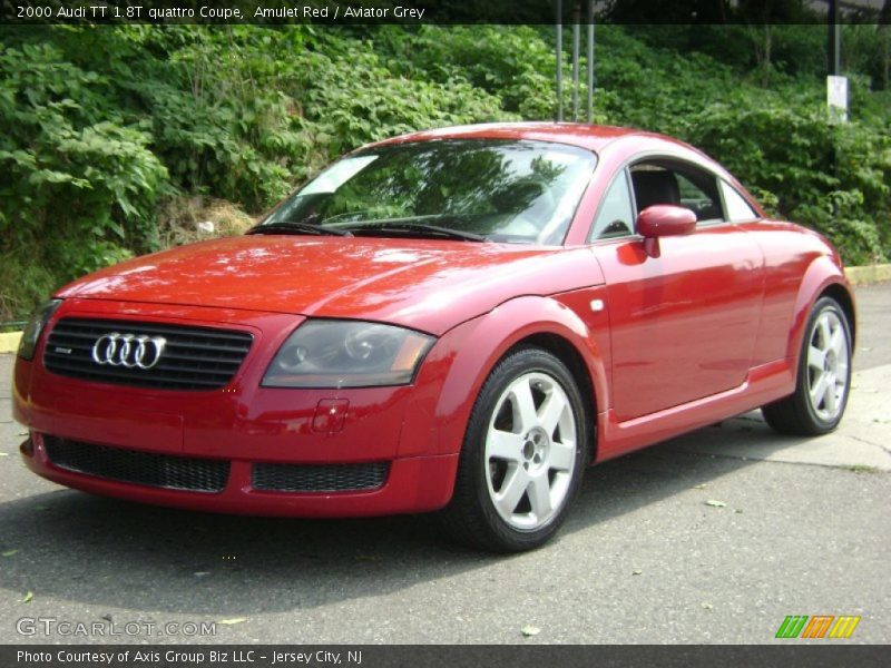 Front 3/4 View of 2000 TT 1.8T quattro Coupe