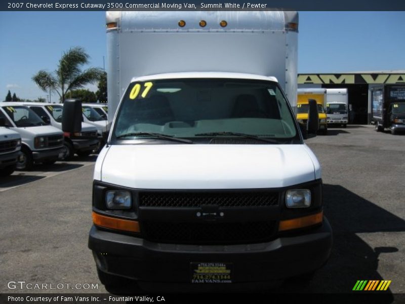 Summit White / Pewter 2007 Chevrolet Express Cutaway 3500 Commercial Moving Van