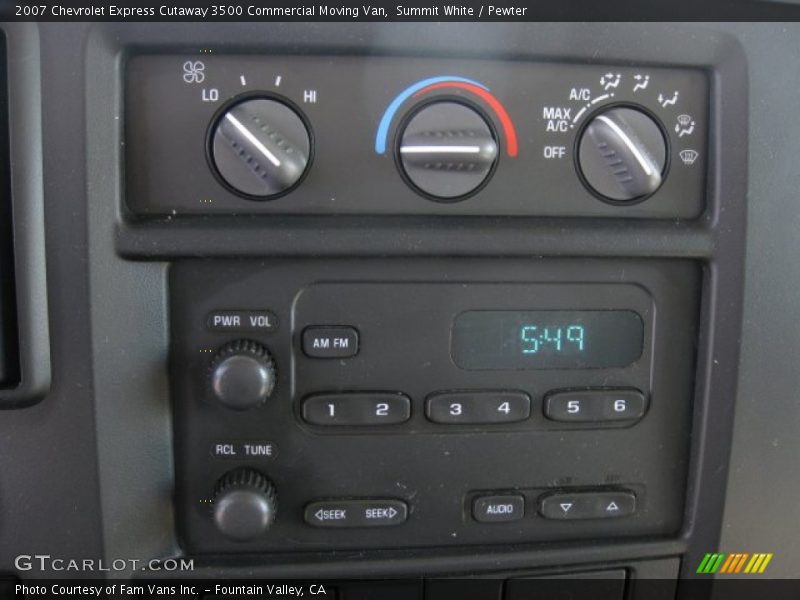 Summit White / Pewter 2007 Chevrolet Express Cutaway 3500 Commercial Moving Van