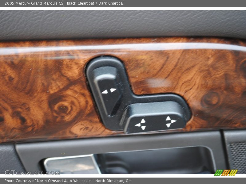 Black Clearcoat / Dark Charcoal 2005 Mercury Grand Marquis GS
