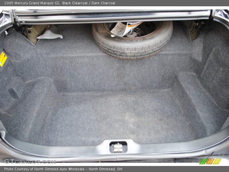 Black Clearcoat / Dark Charcoal 2005 Mercury Grand Marquis GS