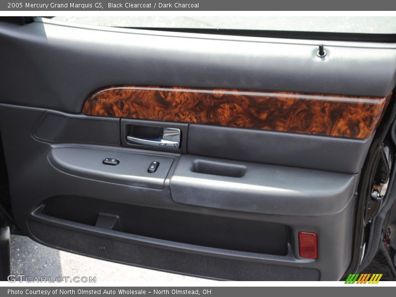 Black Clearcoat / Dark Charcoal 2005 Mercury Grand Marquis GS