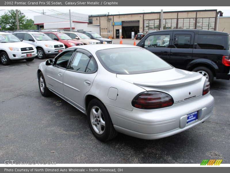 Galaxy Silver Metallic / Graphite 2002 Pontiac Grand Prix SE Sedan