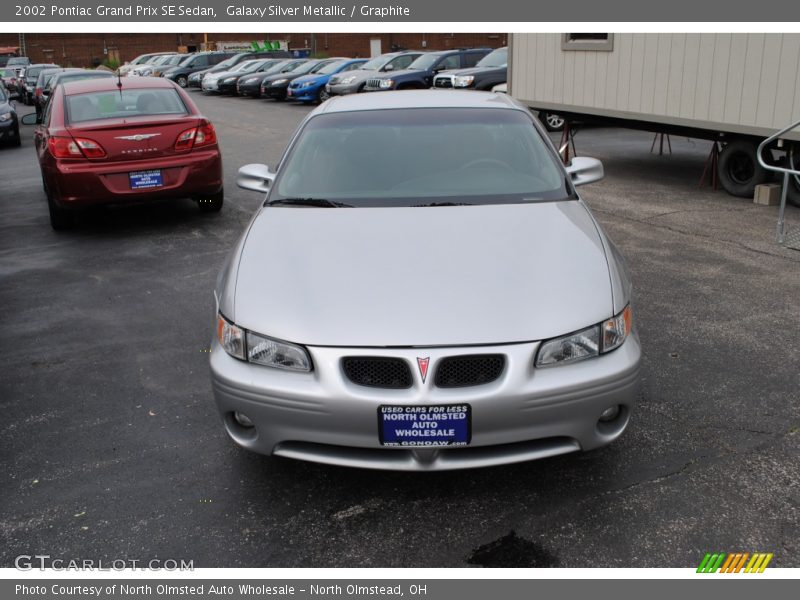 Galaxy Silver Metallic / Graphite 2002 Pontiac Grand Prix SE Sedan