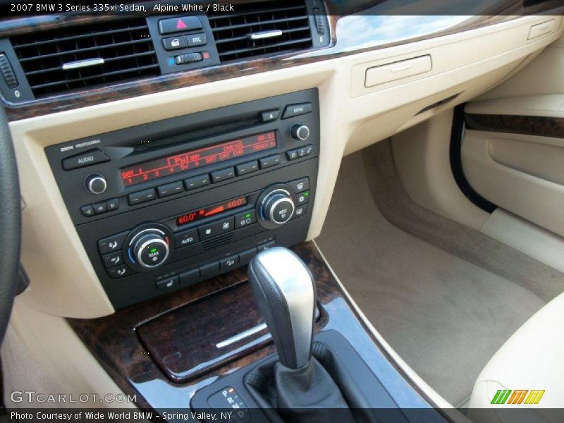 Alpine White / Black 2007 BMW 3 Series 335xi Sedan