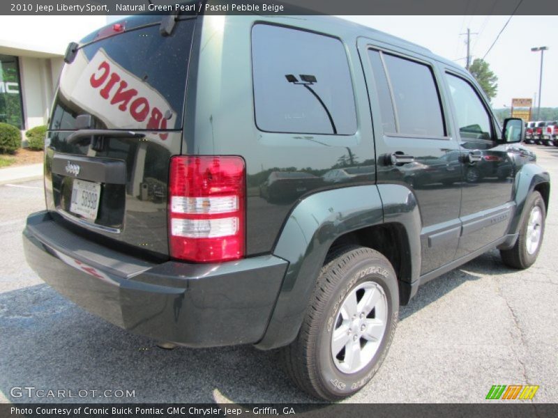Natural Green Pearl / Pastel Pebble Beige 2010 Jeep Liberty Sport