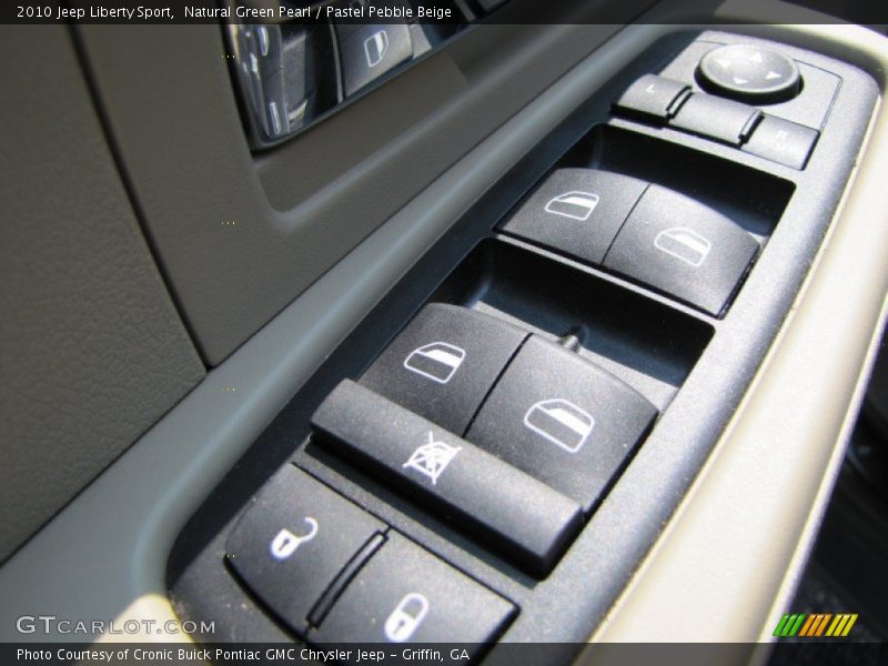 Natural Green Pearl / Pastel Pebble Beige 2010 Jeep Liberty Sport