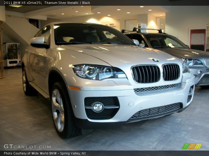 Titanium Silver Metallic / Black 2011 BMW X6 xDrive35i