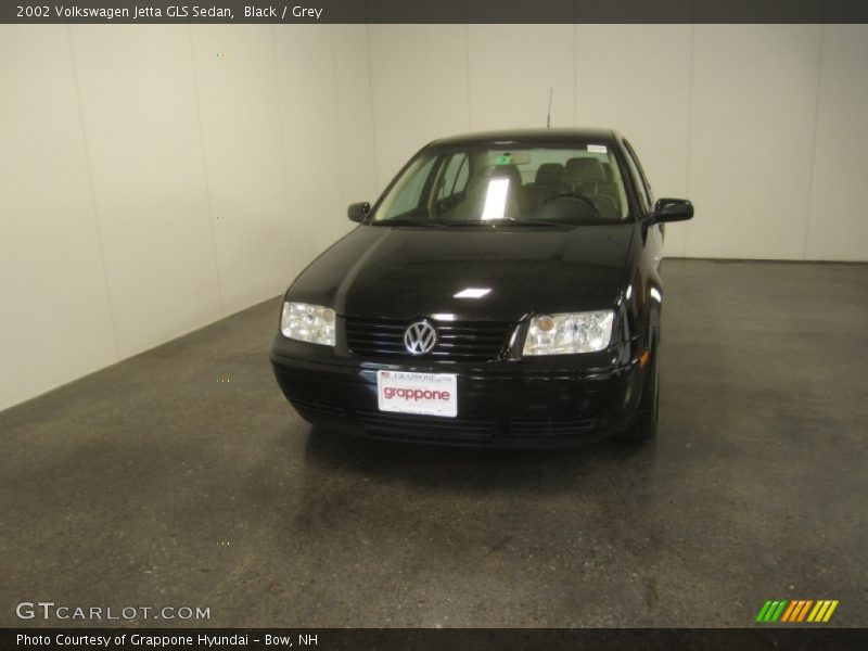 Black / Grey 2002 Volkswagen Jetta GLS Sedan