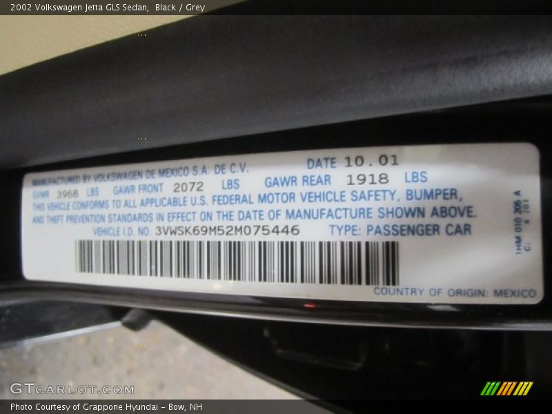 Black / Grey 2002 Volkswagen Jetta GLS Sedan