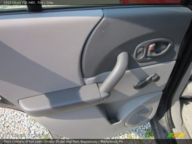Red / Gray 2003 Saturn VUE AWD