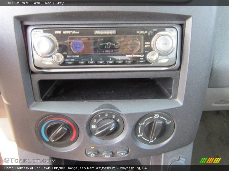 Red / Gray 2003 Saturn VUE AWD
