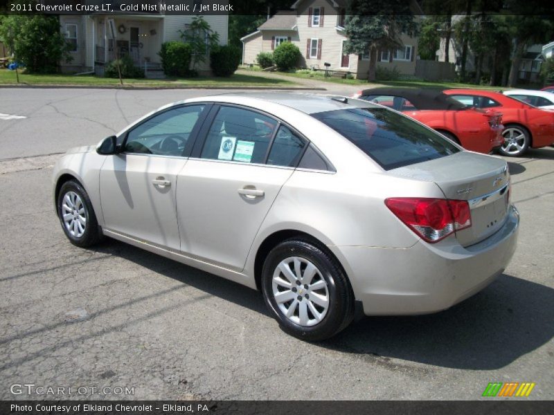 Gold Mist Metallic / Jet Black 2011 Chevrolet Cruze LT