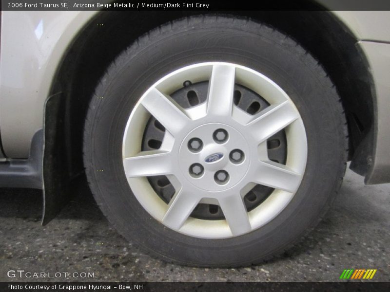 Arizona Beige Metallic / Medium/Dark Flint Grey 2006 Ford Taurus SE