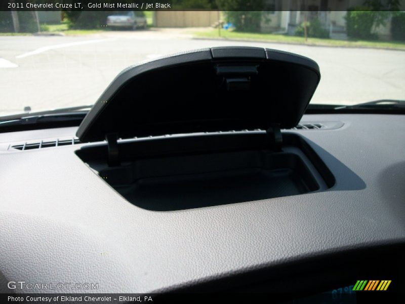 Gold Mist Metallic / Jet Black 2011 Chevrolet Cruze LT